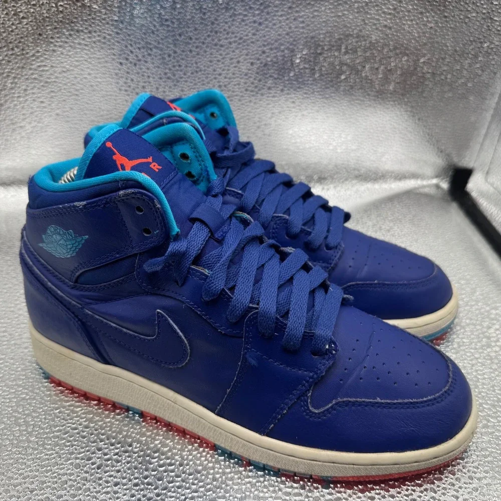 Size 5.5Y Jordan 1 Retro High BG Kids Blue Excellent Deep Royal Blue 705300-433